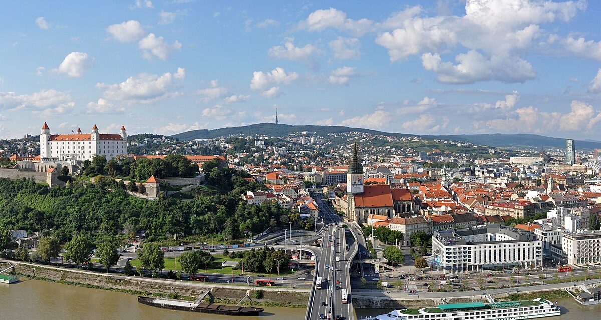 Братислава