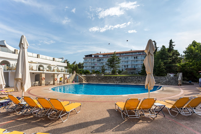 Alexander the Great Beach Hotel 4*