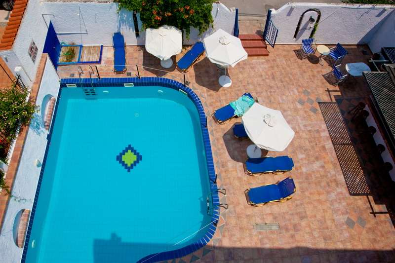 Golden Beach Hotel 2*