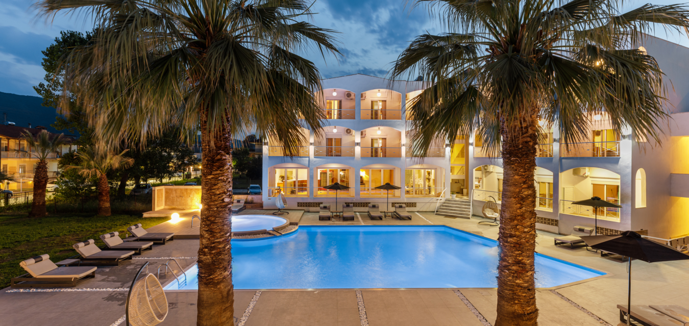 Stavros Beach Hotel 3*